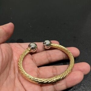 18 KARAT REAL GOLD BANGLE TWO TONE 17CM